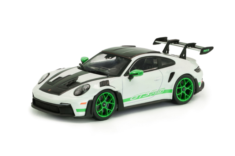 s4314801-porsche-911-992-gt3-rs-tribute-to-carrera-rs-package-white-w-green-2023-01-768x512