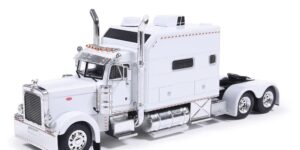 1:64 Scale. PETERBILT 379 - WHITE